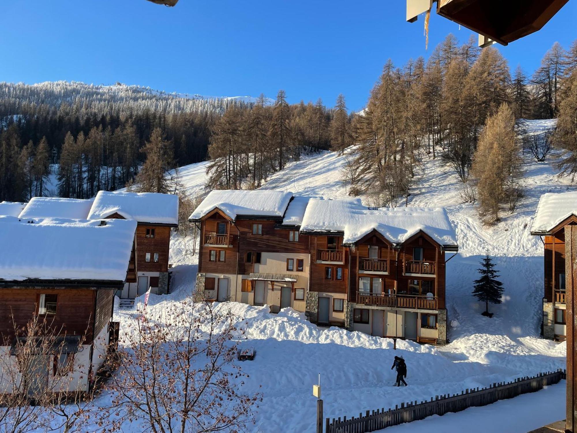 شقة Puy St Vincent 1800 Au Pied Des Pistes بوي-سانت-فينسينت المظهر الخارجي الصورة